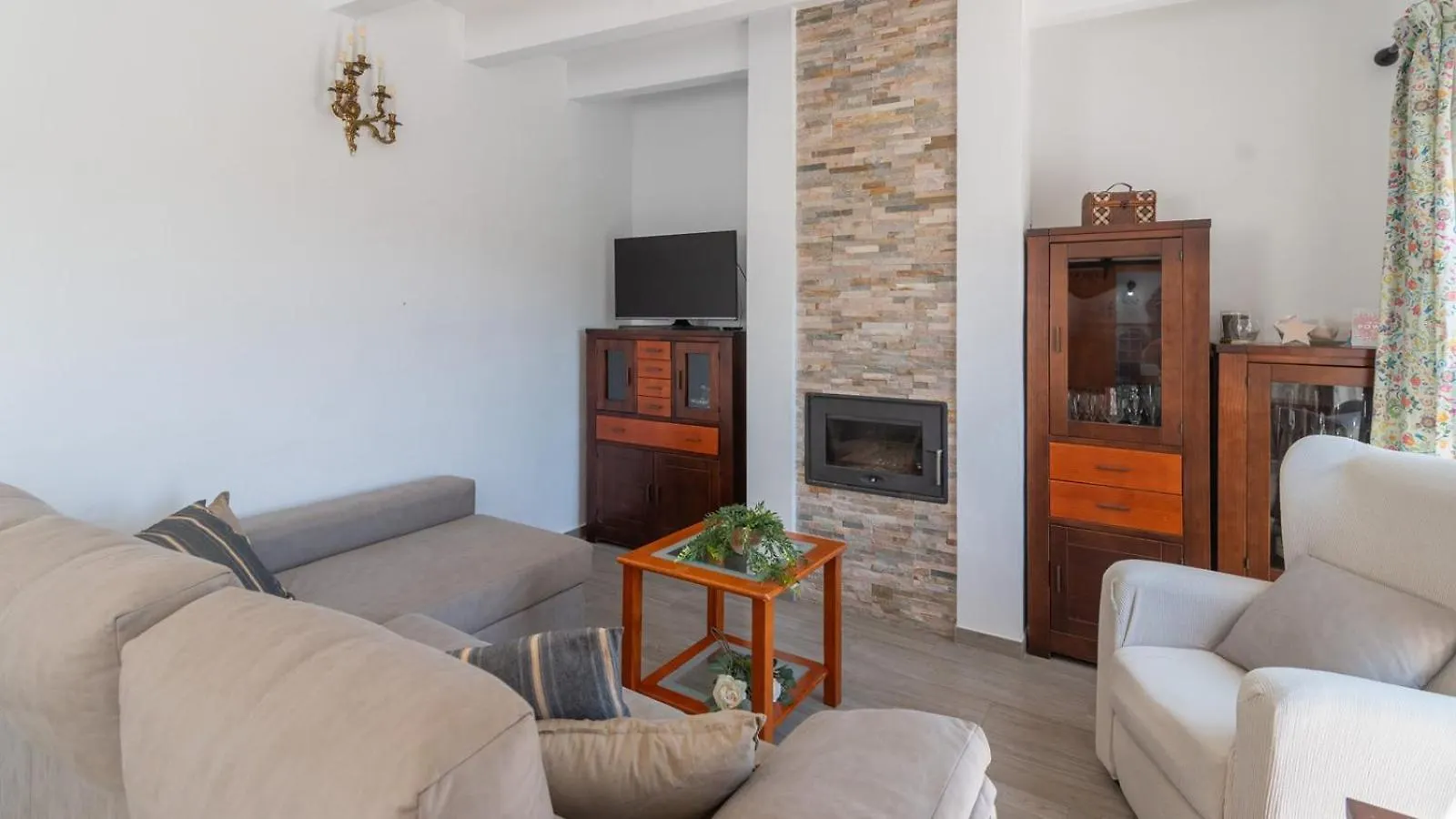 הוילה Cortijo Aranjo Torrox By Ruralidays 0*,  ספרד